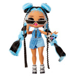Freshest wearing her sunglasses and carrying her purse